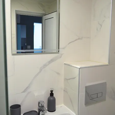 Appartement By Baza Academic *